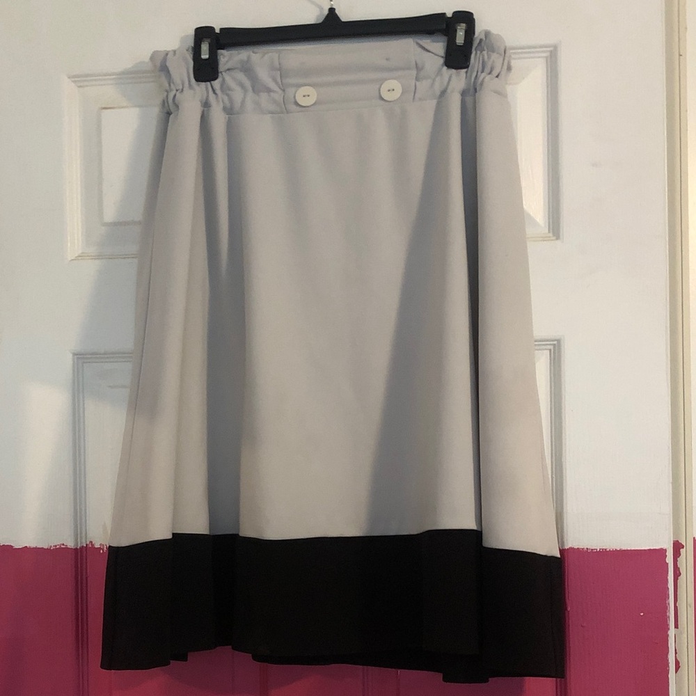 Women's Two-Tone A-Line Skirt - Off White with Black Hem